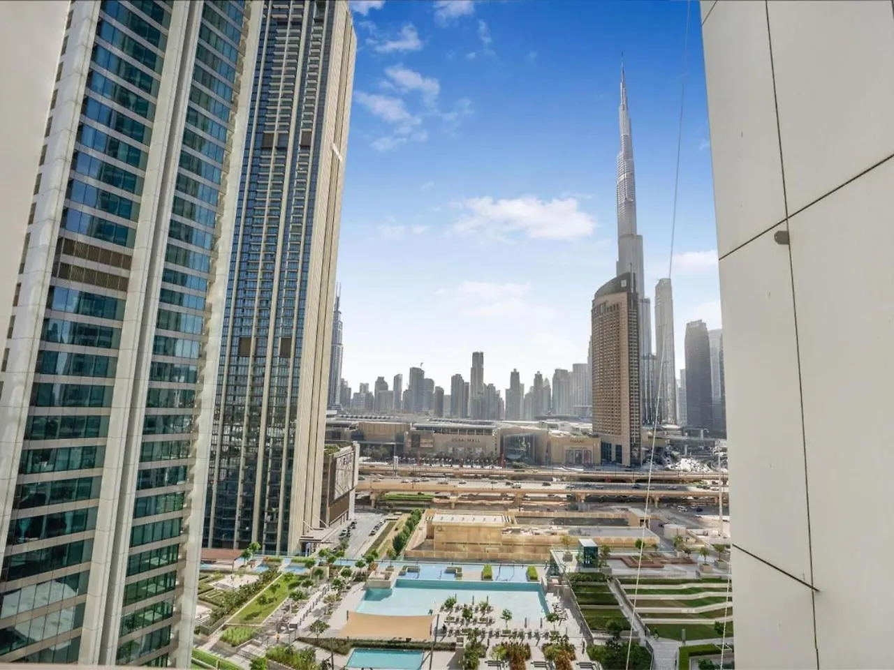 Apartment Downtown Views Dubai Mall 2-Bedroom Haven