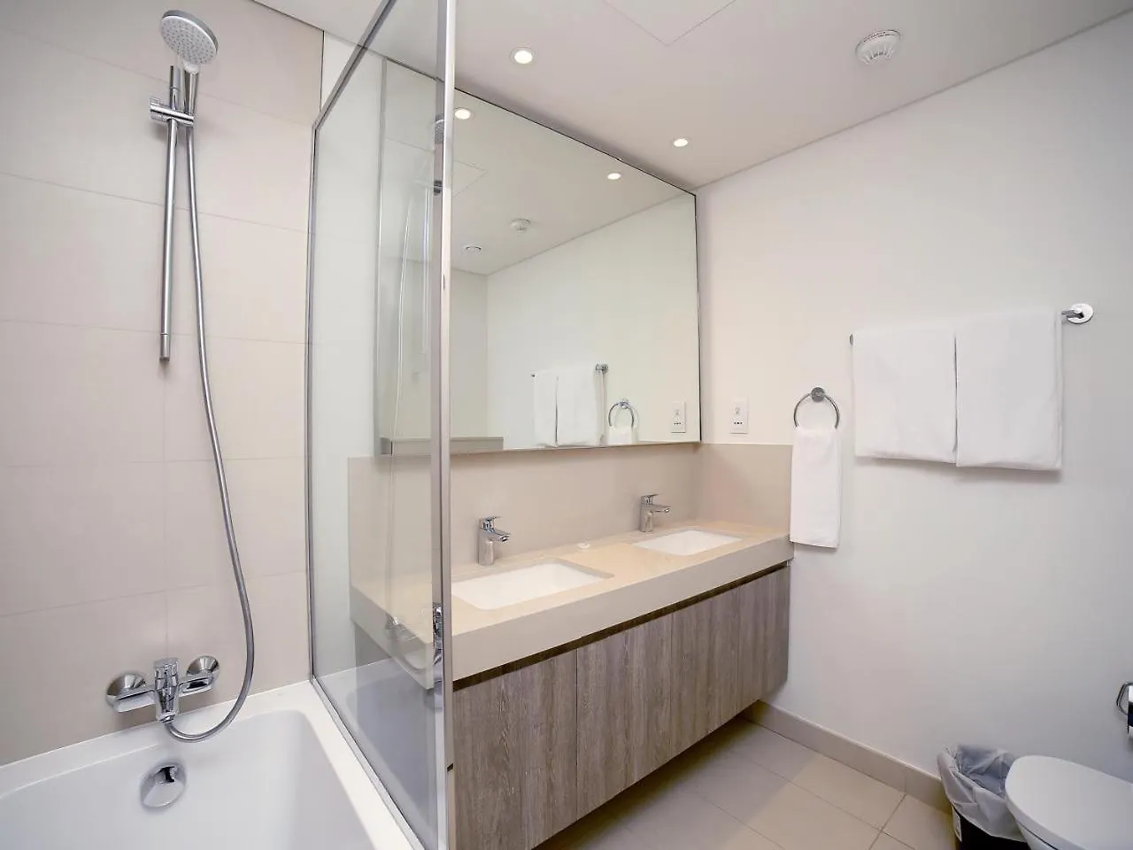 Downtown Views Dubai Mall 2-Bedroom Haven 0*,