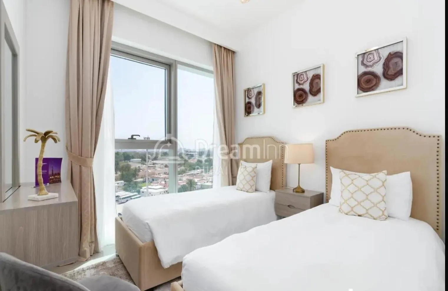 Apartment Downtown Views Dubai Mall 2-Bedroom Haven